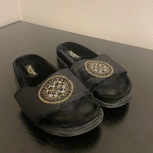 Juicy Couture Clarissa Black Label slides size 8 good condition